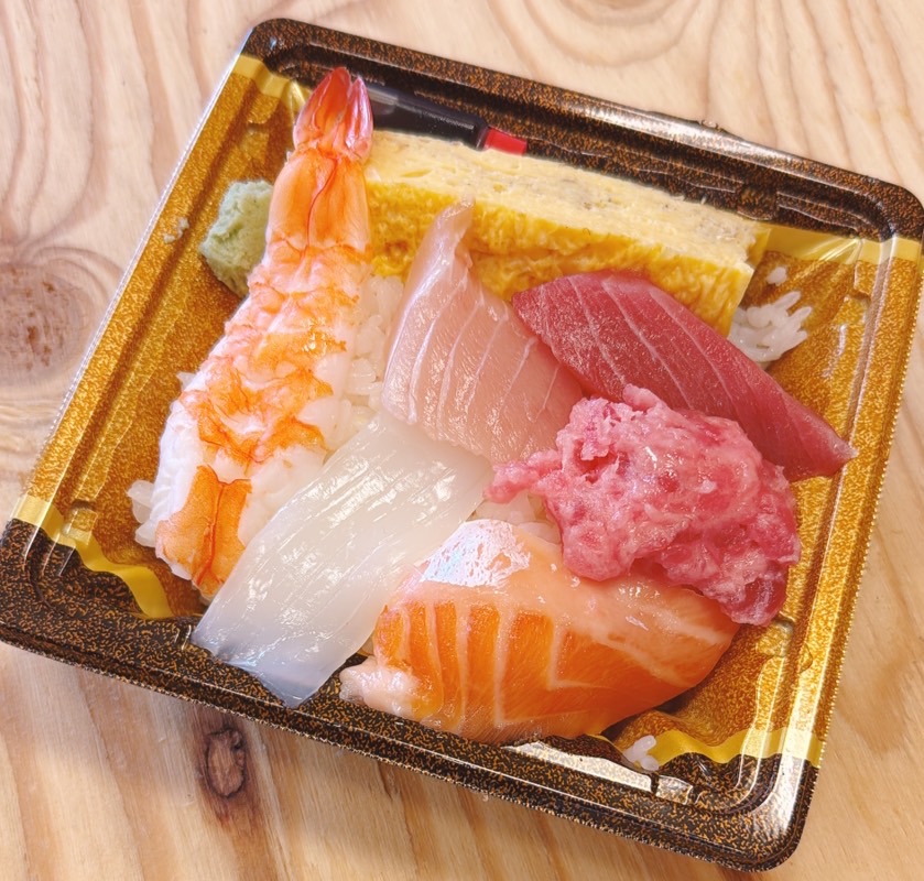 海鮮丼