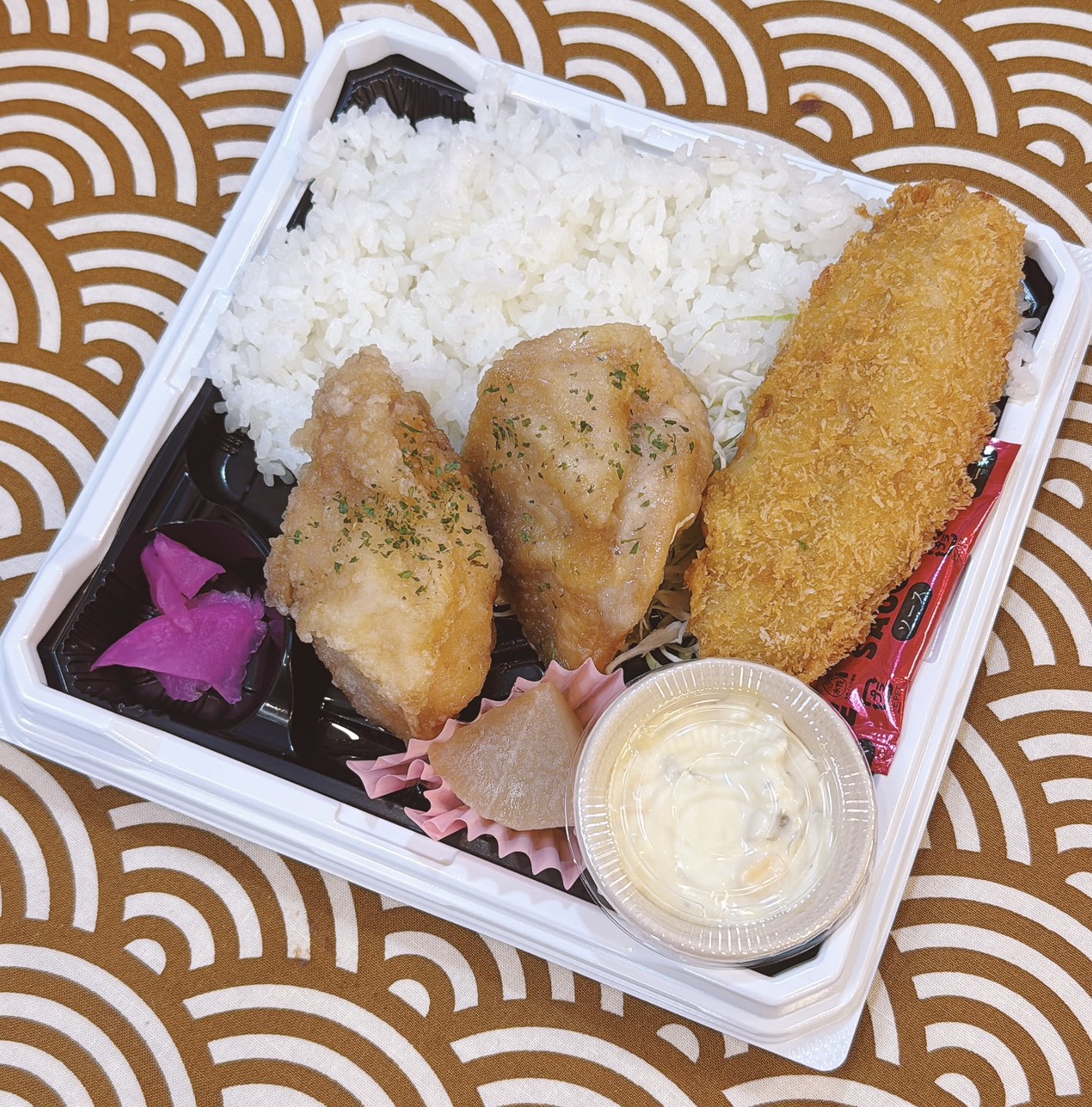 アジフライととりなんばんタルタルソース弁当