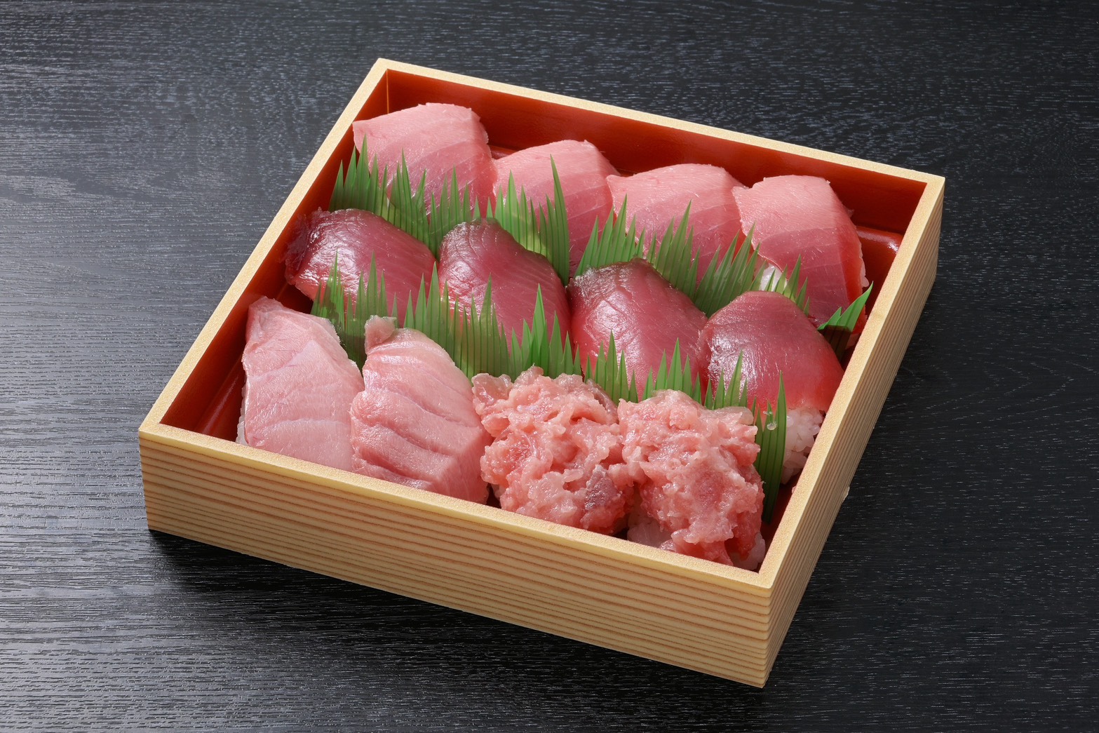 天然インドマグロ尽くし寿司